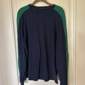Men's Lululemon Navy Green Striped Long Sleeve Tee, size Medium